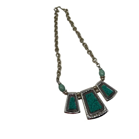 Faux Turquoise Necklace‎ Three Station Statement Hammered Silver Tone - Picture 5 of 7